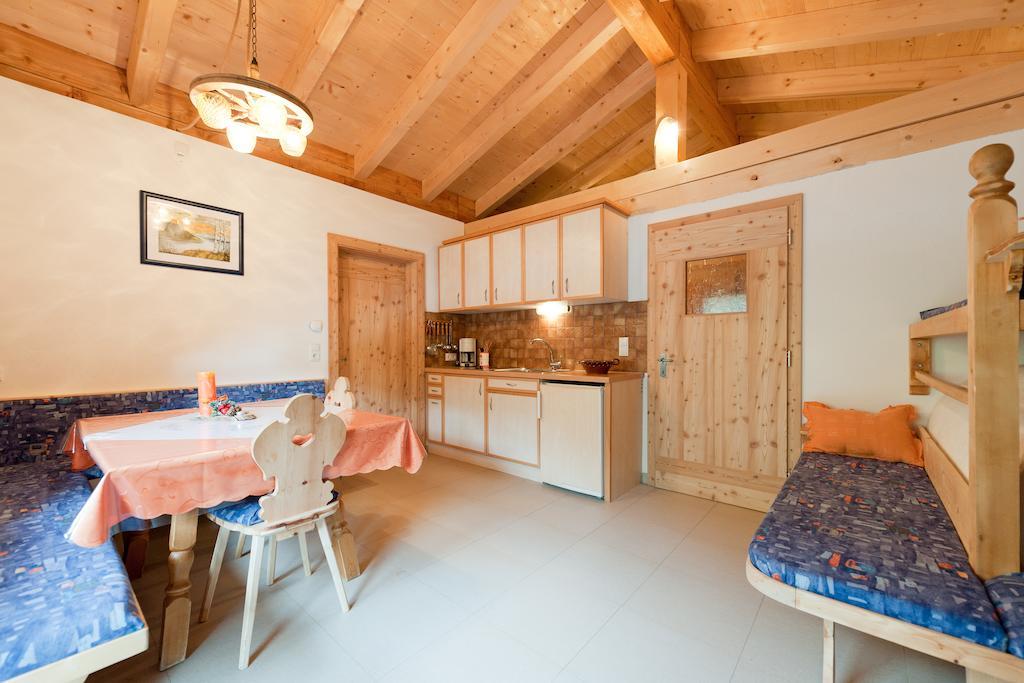 Oberschoellberghof Lutago Room photo